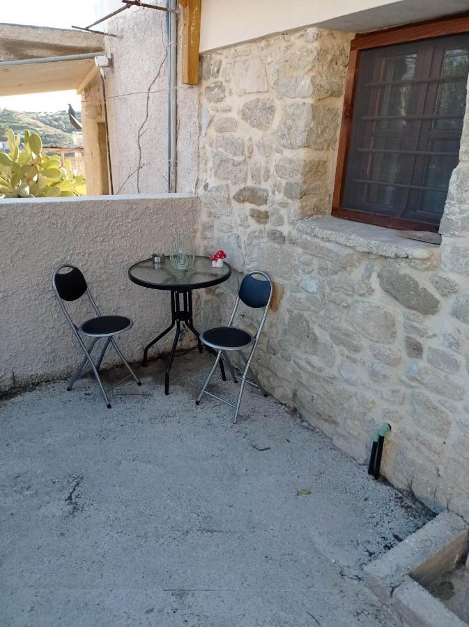 Papas Apartments Moírai Екстериор снимка