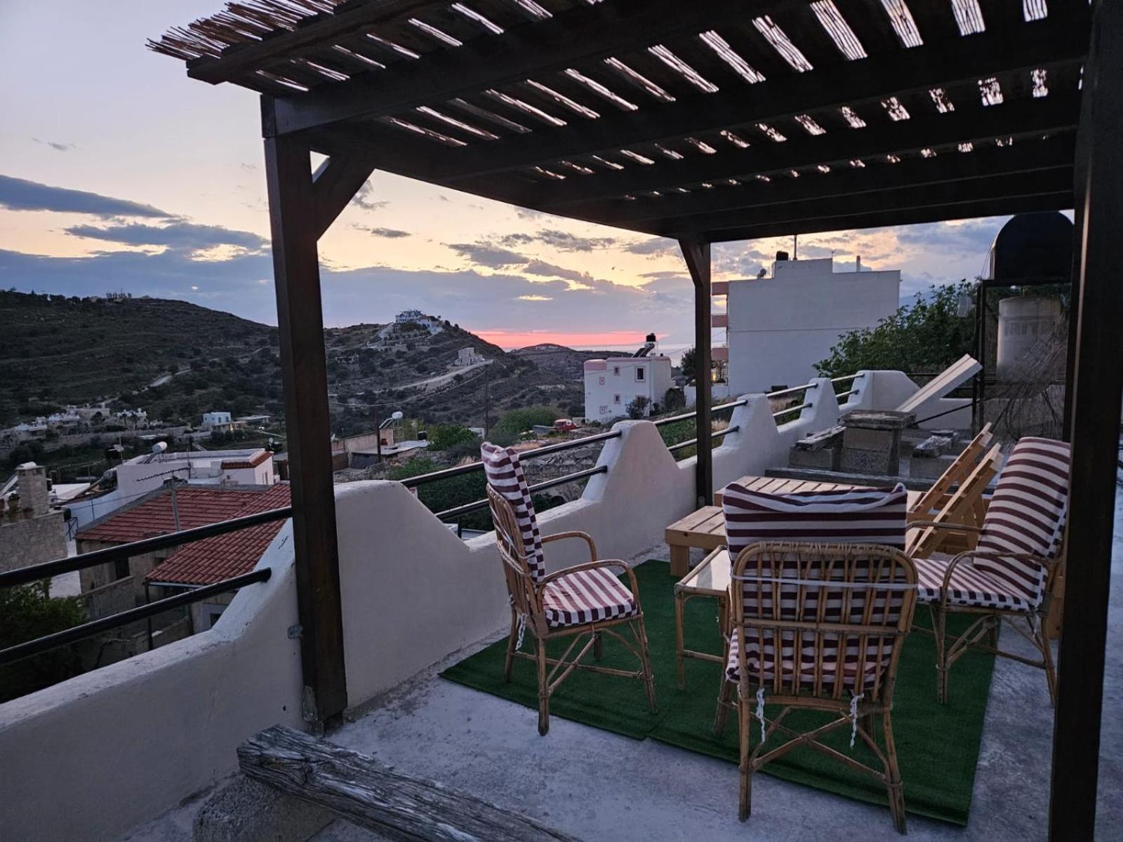 Papas Apartments Moírai Екстериор снимка
