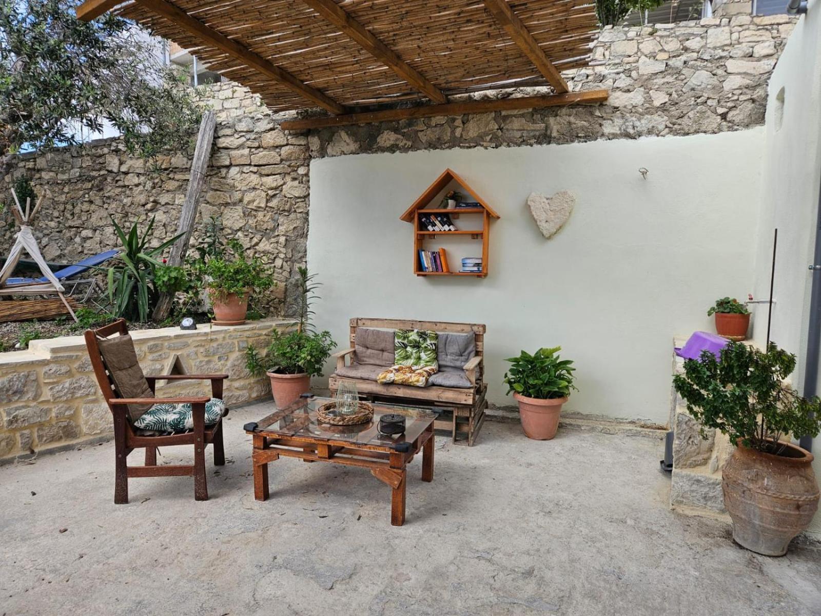 Papas Apartments Moírai Екстериор снимка