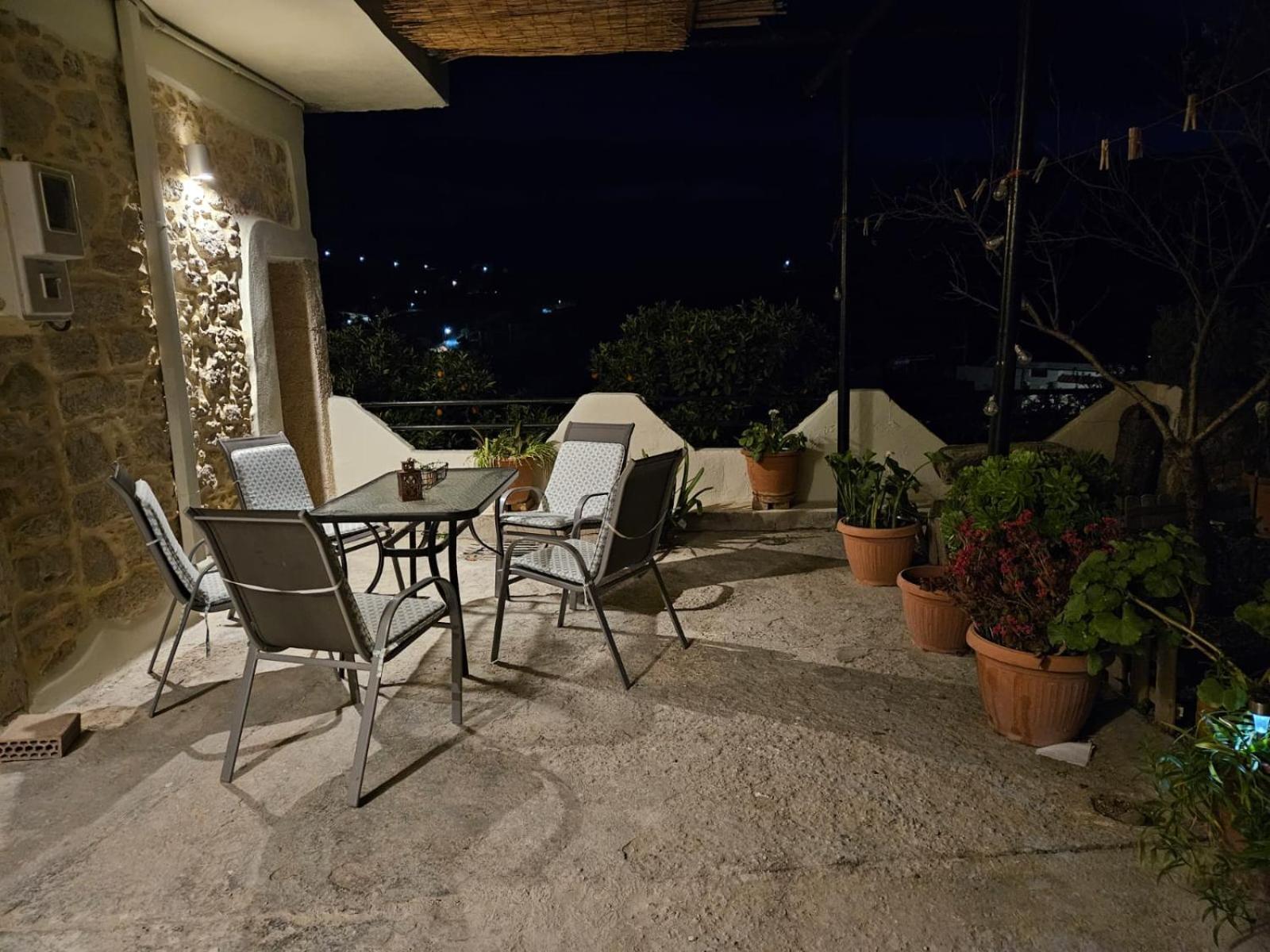 Papas Apartments Moírai Екстериор снимка