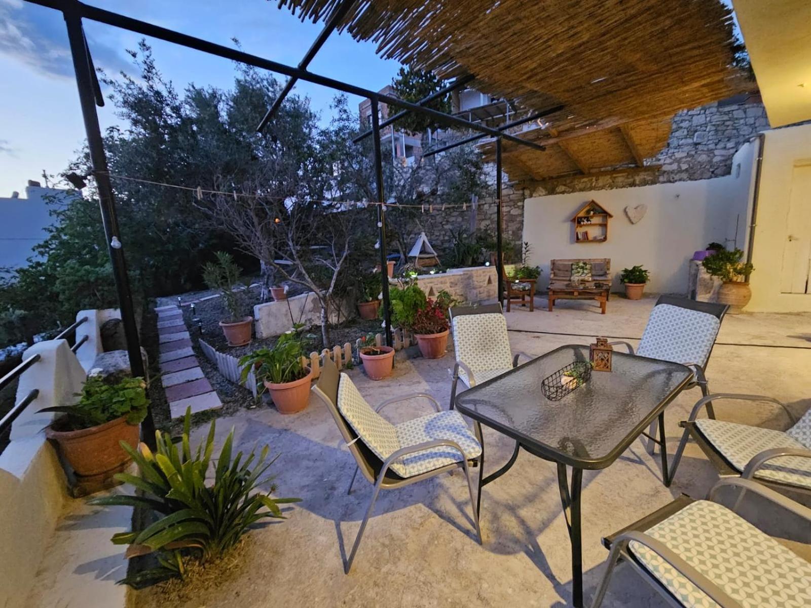 Papas Apartments Moírai Екстериор снимка