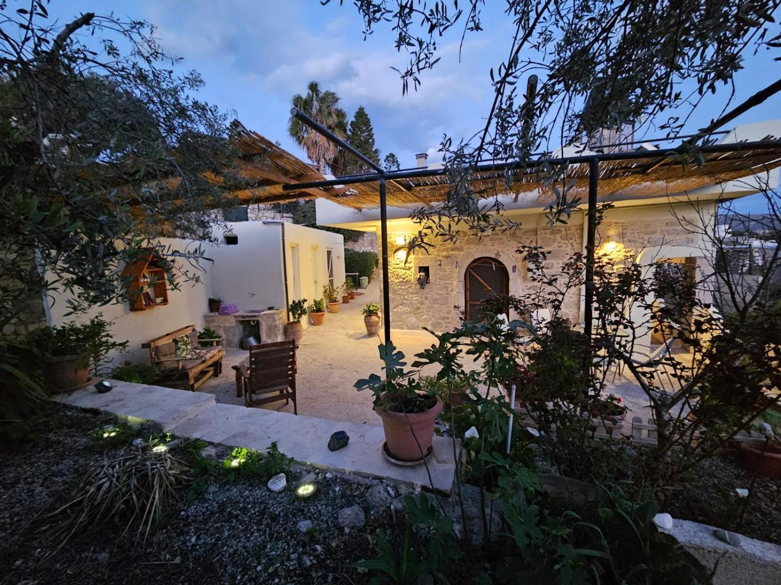 Papas Apartments Moírai Екстериор снимка