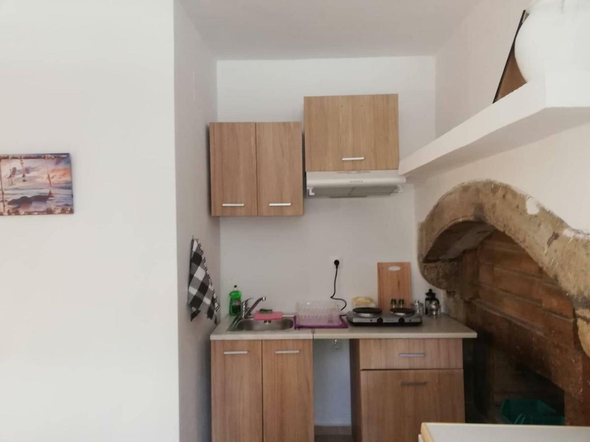 Papas Apartments Moírai Екстериор снимка